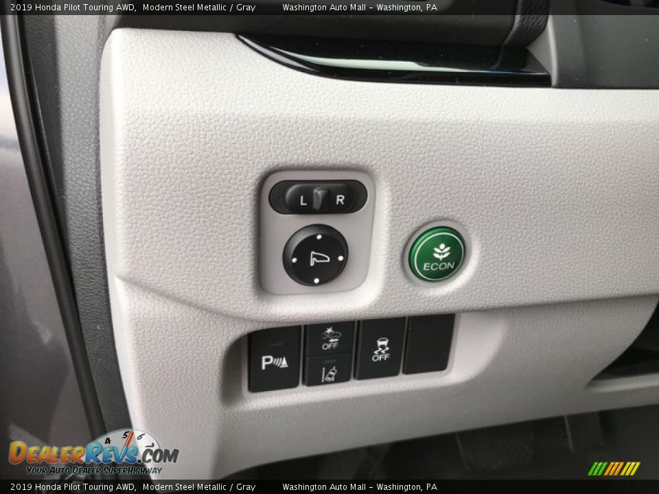 2019 Honda Pilot Touring AWD Modern Steel Metallic / Gray Photo #18