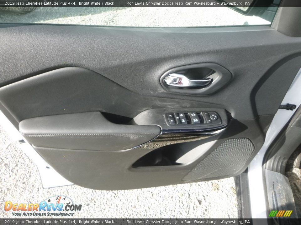 2019 Jeep Cherokee Latitude Plus 4x4 Bright White / Black Photo #13