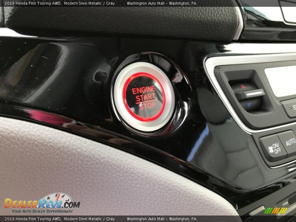 2019 Honda Pilot Touring AWD Modern Steel Metallic / Gray Photo #29