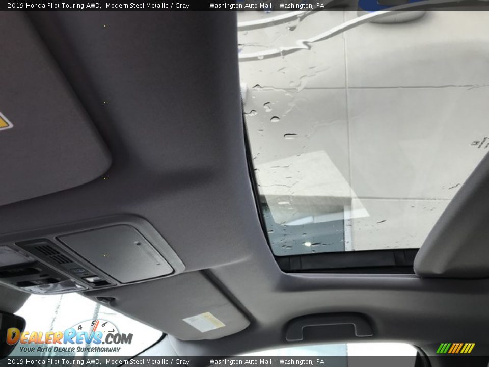 2019 Honda Pilot Touring AWD Modern Steel Metallic / Gray Photo #30