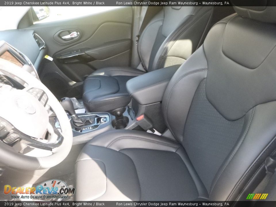 2019 Jeep Cherokee Latitude Plus 4x4 Bright White / Black Photo #15