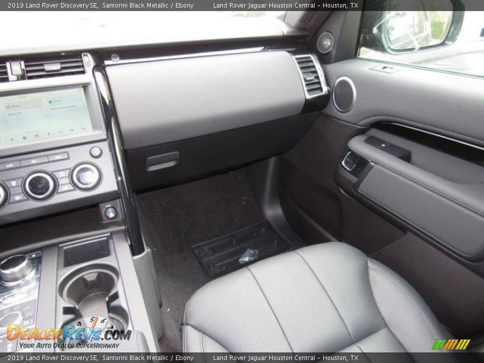 2019 Land Rover Discovery SE Santorini Black Metallic / Ebony Photo #15