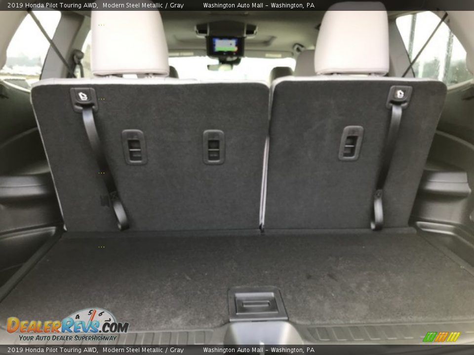 2019 Honda Pilot Touring AWD Modern Steel Metallic / Gray Photo #33