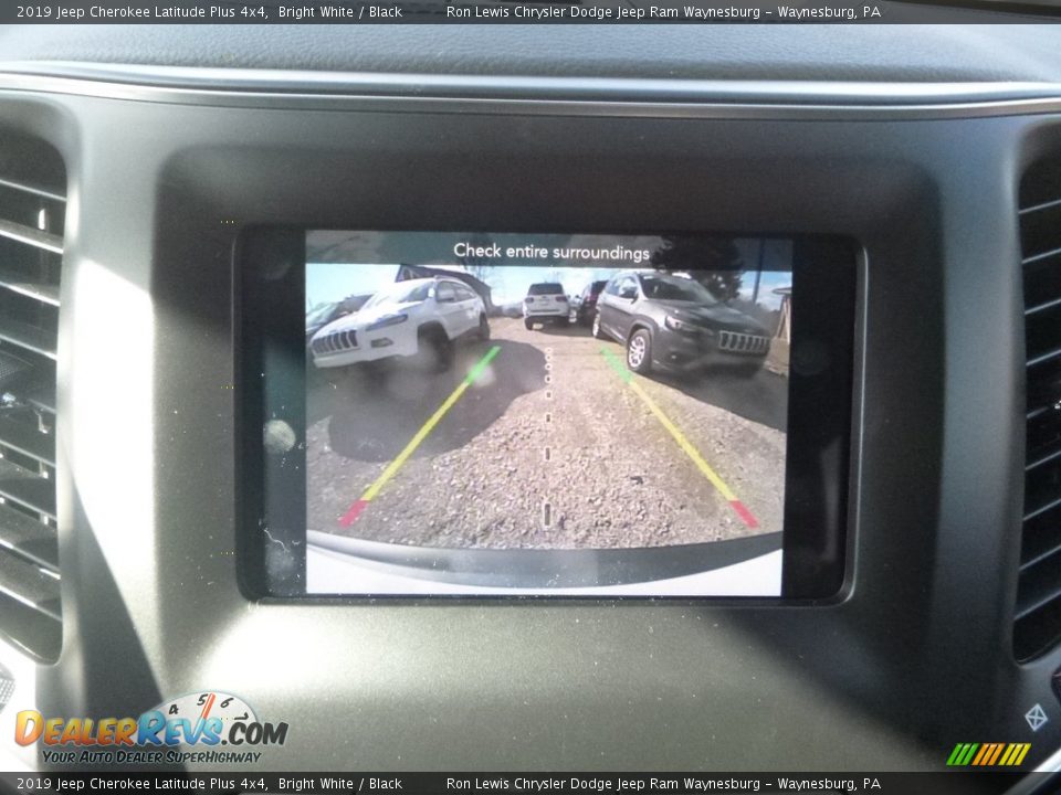 2019 Jeep Cherokee Latitude Plus 4x4 Bright White / Black Photo #17