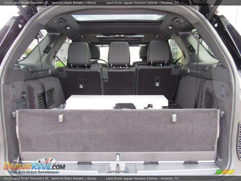 2019 Land Rover Discovery SE Santorini Black Metallic / Ebony Photo #17