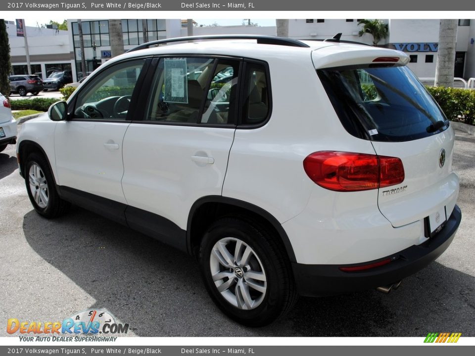 2017 Volkswagen Tiguan S Pure White / Beige/Black Photo #5