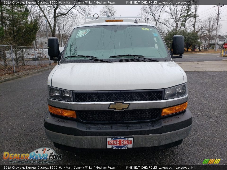 2019 Chevrolet Express Cutaway 3500 Work Van Summit White / Medium Pewter Photo #2