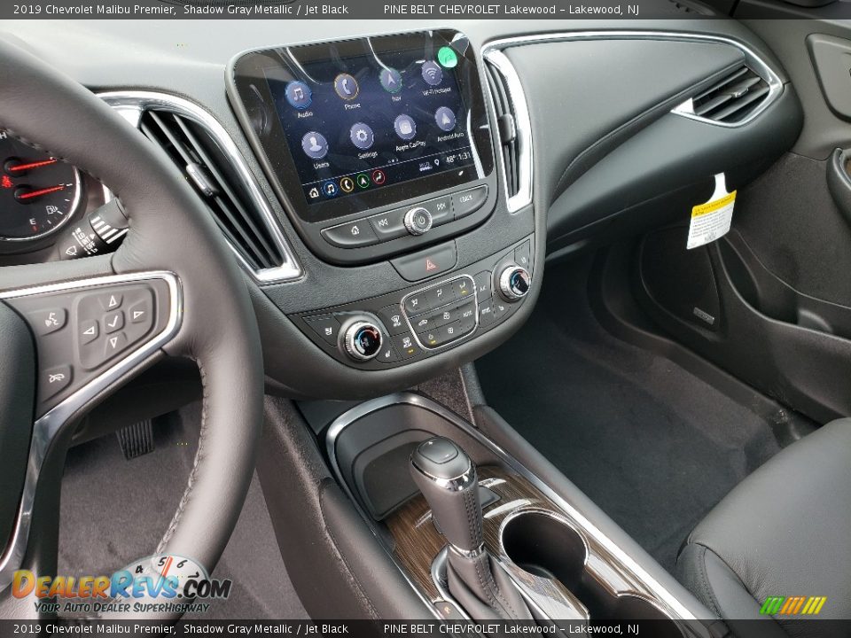 Controls of 2019 Chevrolet Malibu Premier Photo #10