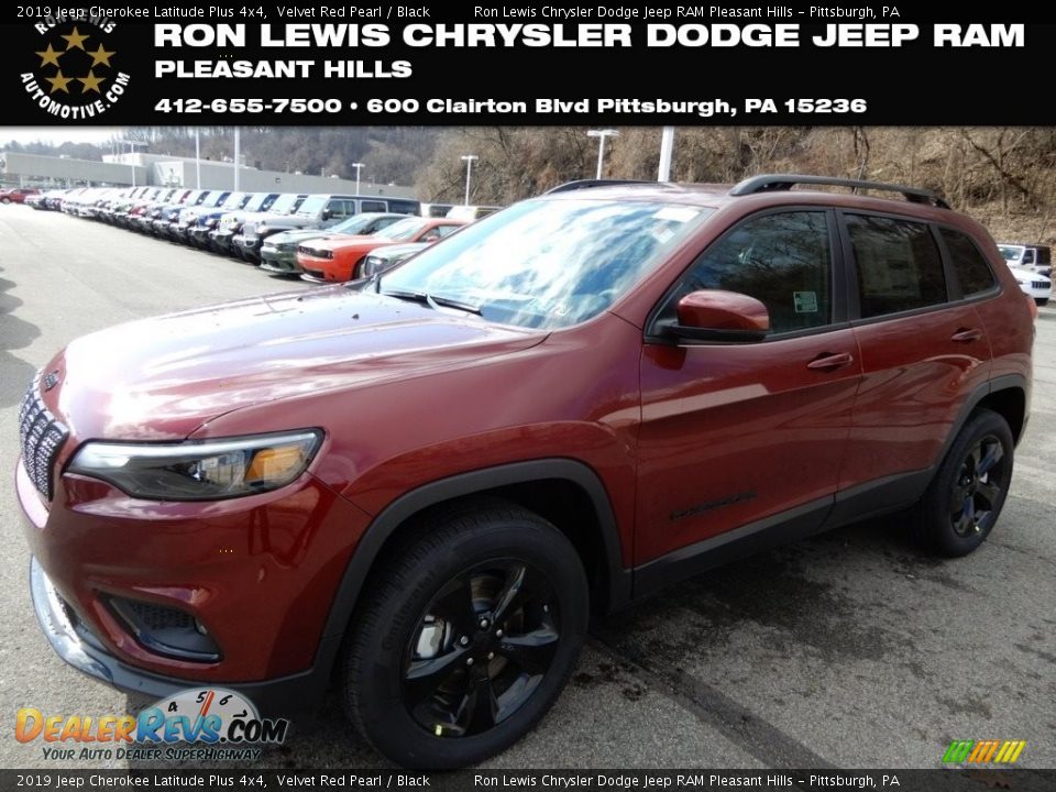 2019 Jeep Cherokee Latitude Plus 4x4 Velvet Red Pearl / Black Photo #1