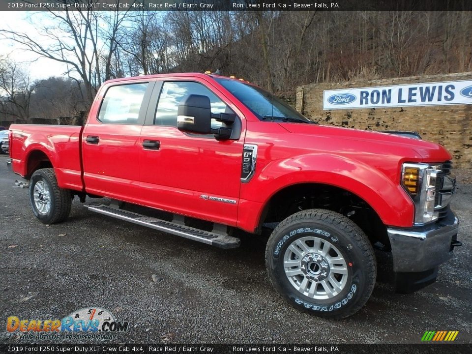 Race Red 2019 Ford F250 Super Duty XLT Crew Cab 4x4 Photo #8