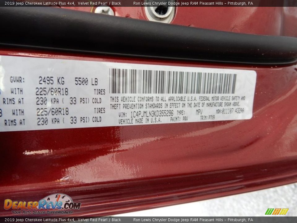 2019 Jeep Cherokee Latitude Plus 4x4 Velvet Red Pearl / Black Photo #15