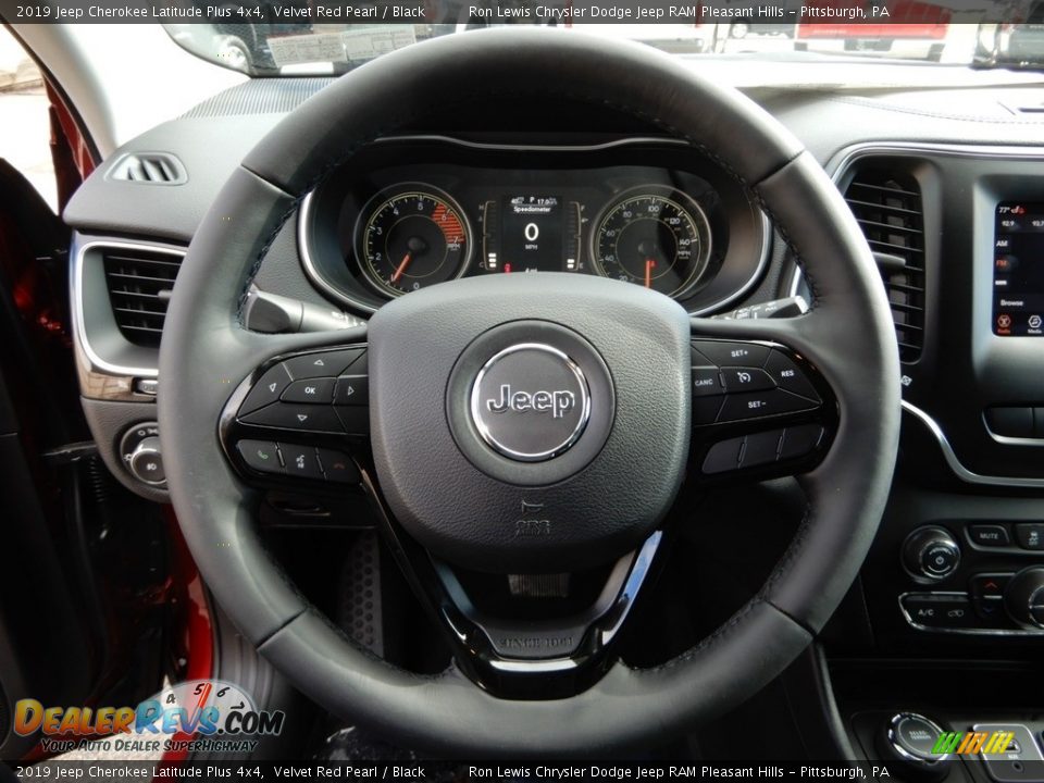 2019 Jeep Cherokee Latitude Plus 4x4 Velvet Red Pearl / Black Photo #17