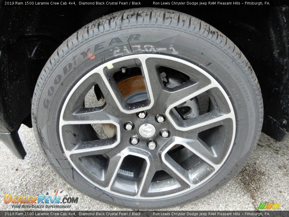 2019 Ram 1500 Laramie Crew Cab 4x4 Diamond Black Crystal Pearl / Black Photo #9