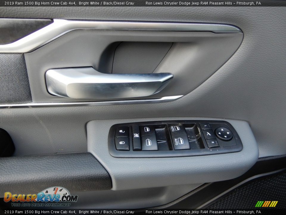 2019 Ram 1500 Big Horn Crew Cab 4x4 Bright White / Black/Diesel Gray Photo #14