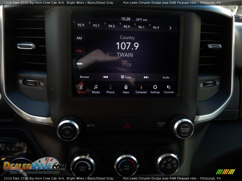 2019 Ram 1500 Big Horn Crew Cab 4x4 Bright White / Black/Diesel Gray Photo #20