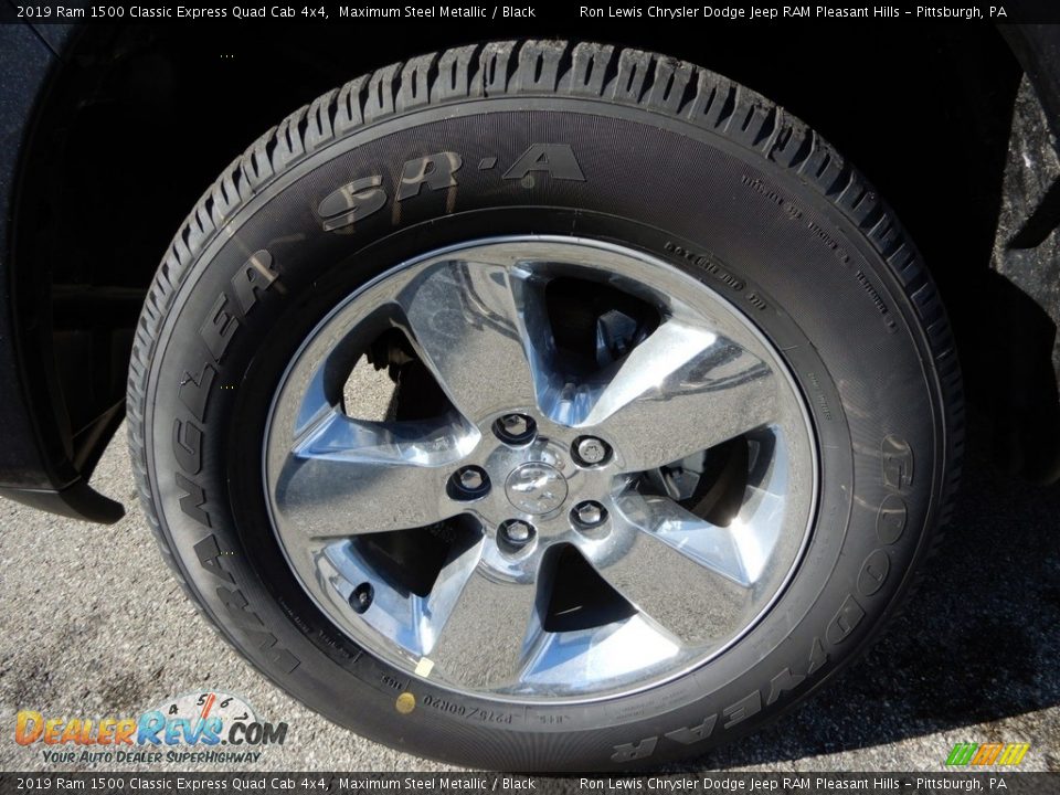 2019 Ram 1500 Classic Express Quad Cab 4x4 Maximum Steel Metallic / Black Photo #9