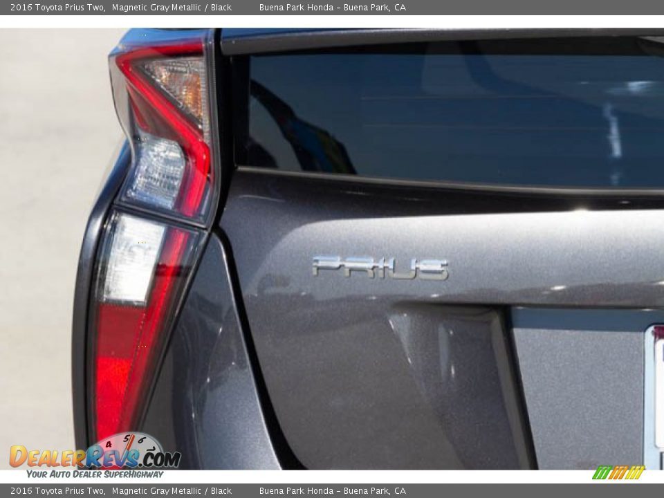 2016 Toyota Prius Two Magnetic Gray Metallic / Black Photo #10