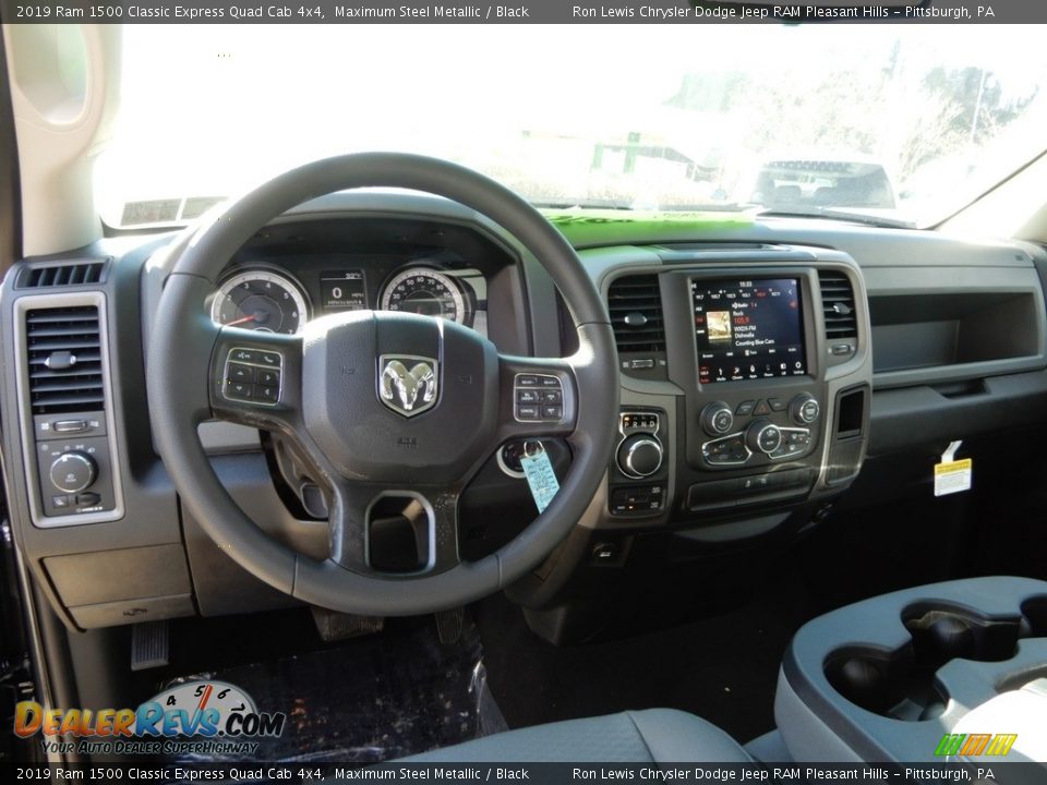 2019 Ram 1500 Classic Express Quad Cab 4x4 Maximum Steel Metallic / Black Photo #13