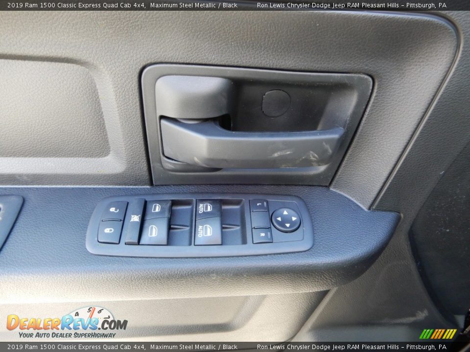 2019 Ram 1500 Classic Express Quad Cab 4x4 Maximum Steel Metallic / Black Photo #14
