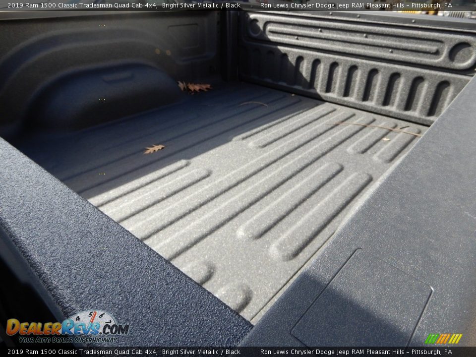 2019 Ram 1500 Classic Tradesman Quad Cab 4x4 Bright Silver Metallic / Black Photo #13