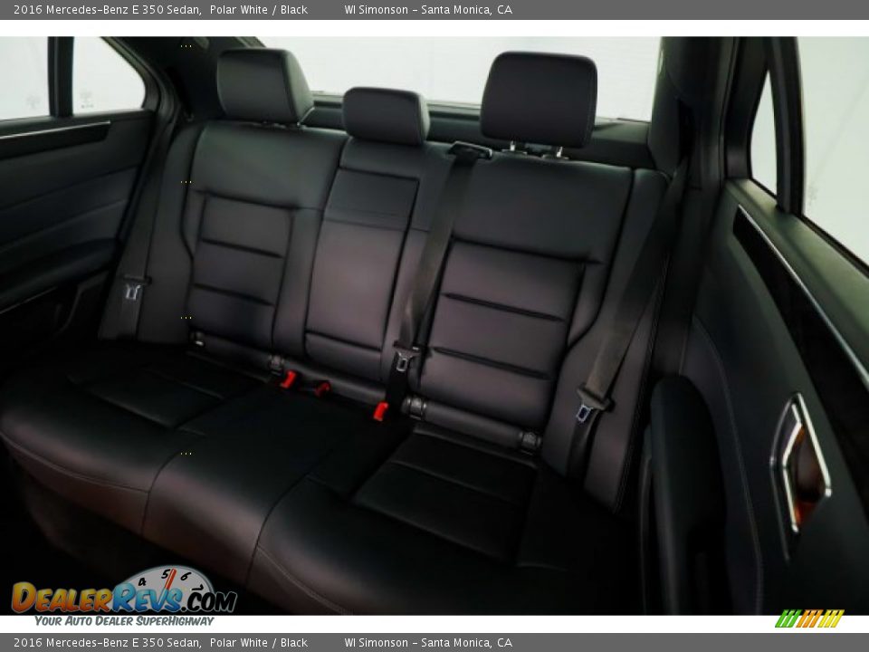 2016 Mercedes-Benz E 350 Sedan Polar White / Black Photo #35