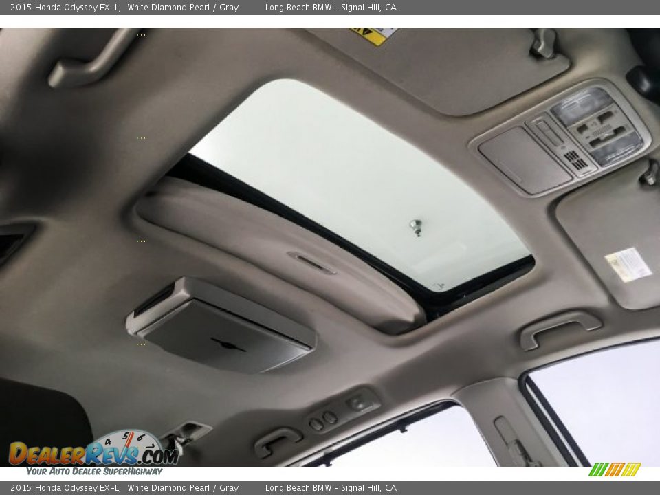 2015 Honda Odyssey EX-L White Diamond Pearl / Gray Photo #30