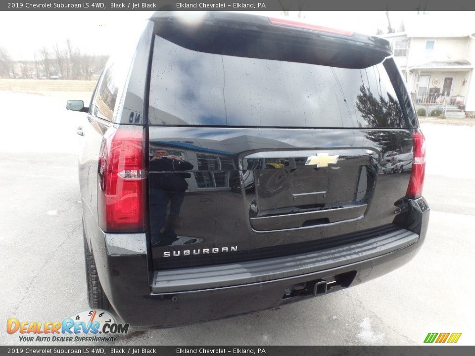 2019 Chevrolet Suburban LS 4WD Black / Jet Black Photo #8