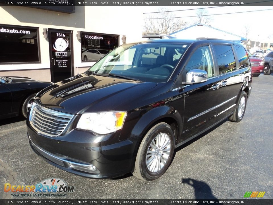 2015 Chrysler Town & Country Touring-L Brilliant Black Crystal Pearl / Black/Light Graystone Photo #2