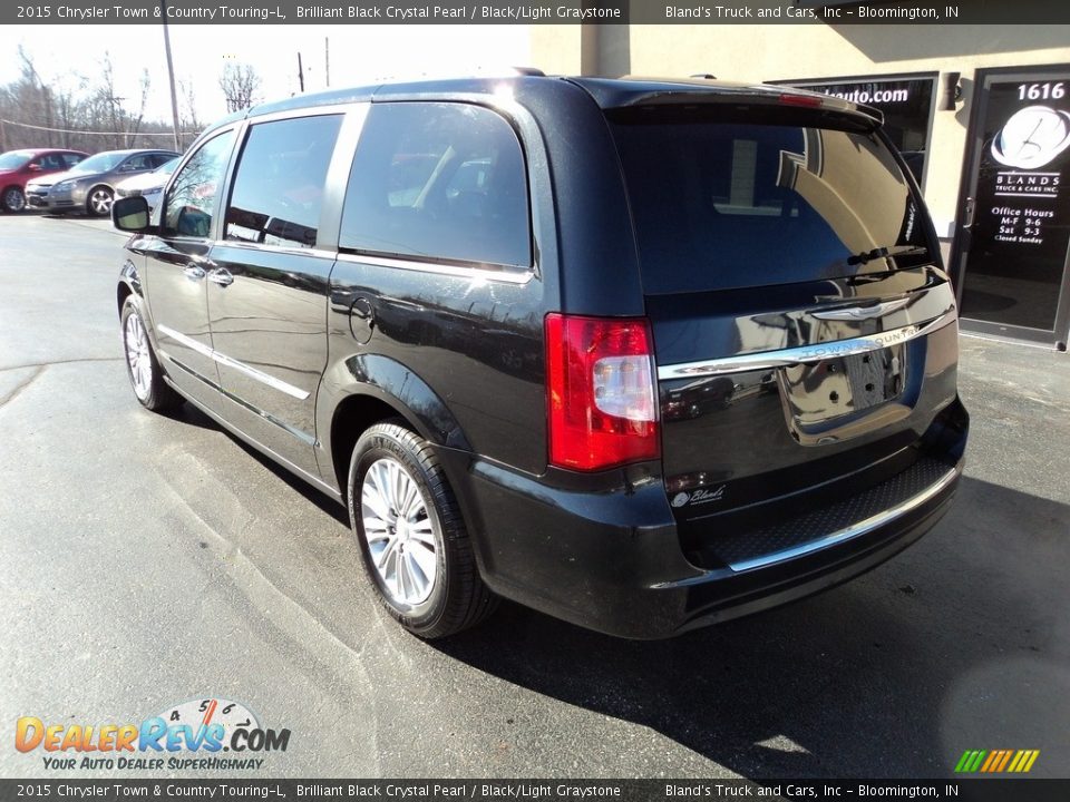 2015 Chrysler Town & Country Touring-L Brilliant Black Crystal Pearl / Black/Light Graystone Photo #3