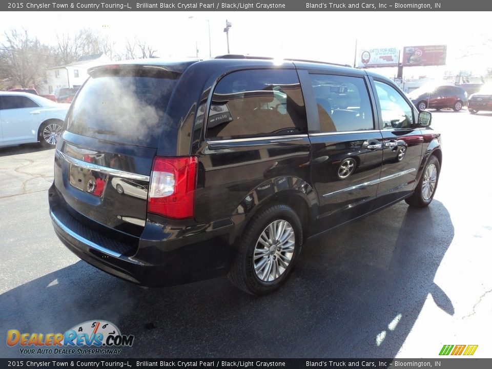 2015 Chrysler Town & Country Touring-L Brilliant Black Crystal Pearl / Black/Light Graystone Photo #4