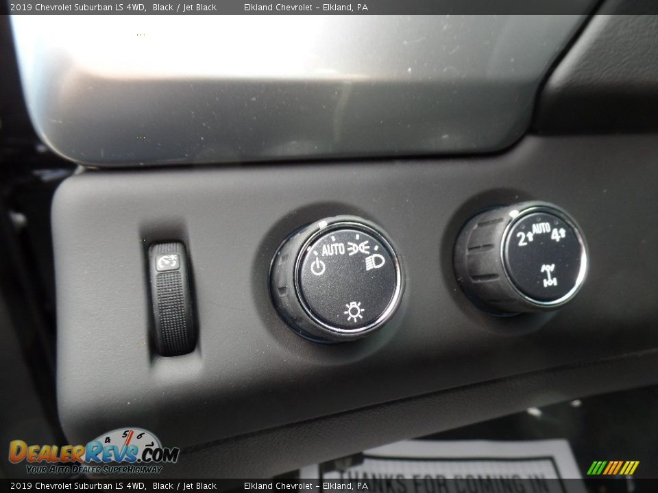 2019 Chevrolet Suburban LS 4WD Black / Jet Black Photo #28