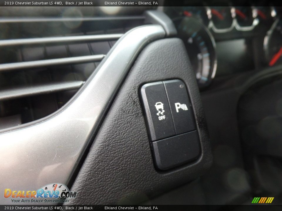 2019 Chevrolet Suburban LS 4WD Black / Jet Black Photo #29