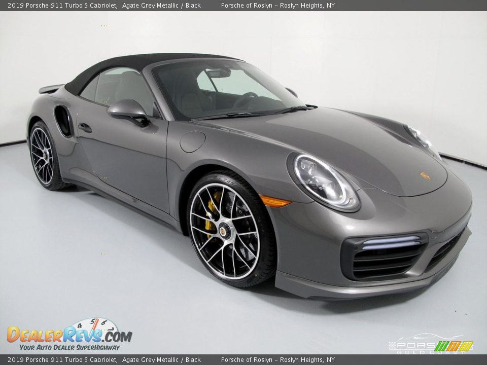 Front 3/4 View of 2019 Porsche 911 Turbo S Cabriolet Photo #9