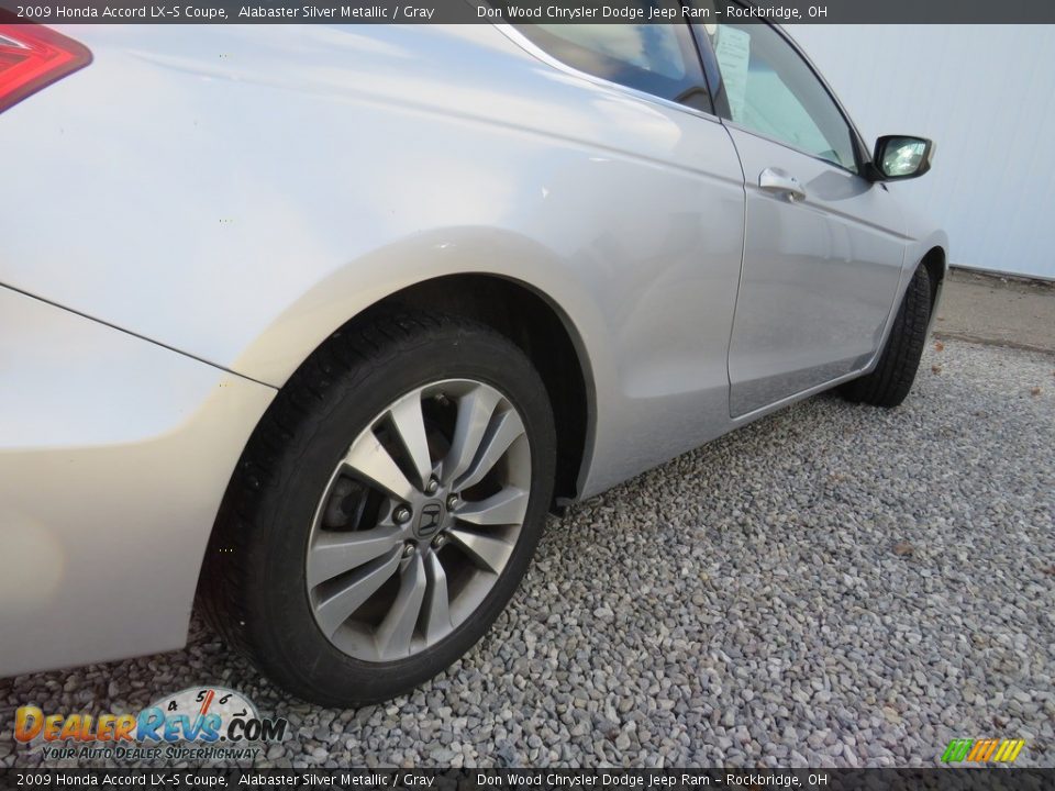 2009 Honda Accord LX-S Coupe Alabaster Silver Metallic / Gray Photo #15