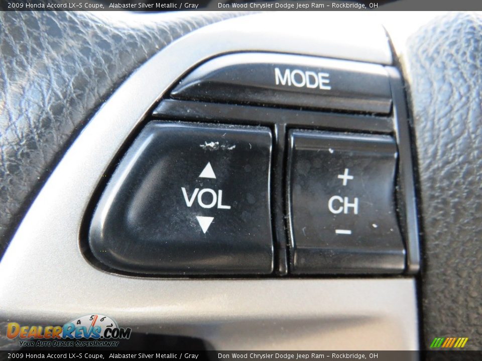 2009 Honda Accord LX-S Coupe Alabaster Silver Metallic / Gray Photo #21