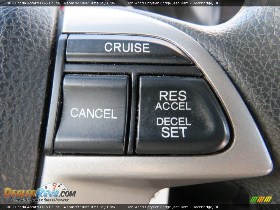 2009 Honda Accord LX-S Coupe Alabaster Silver Metallic / Gray Photo #22