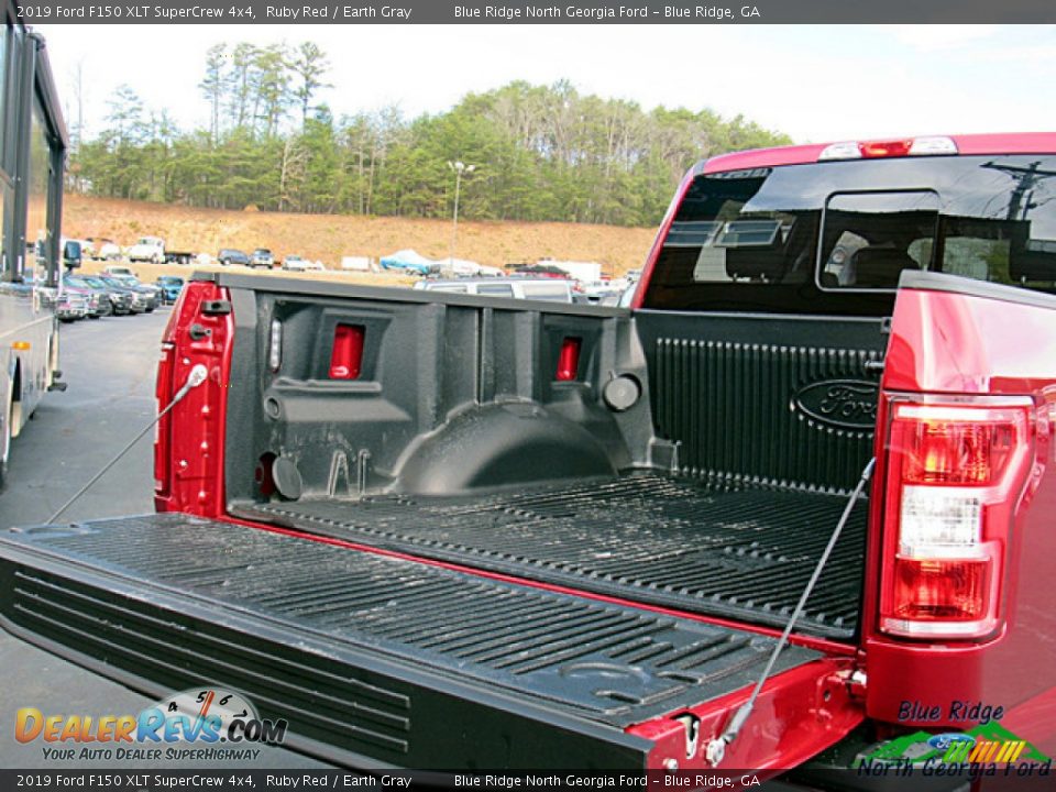 2019 Ford F150 XLT SuperCrew 4x4 Ruby Red / Earth Gray Photo #13