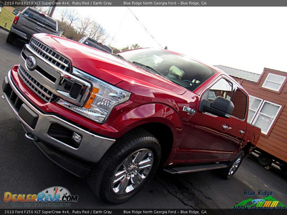 2019 Ford F150 XLT SuperCrew 4x4 Ruby Red / Earth Gray Photo #31