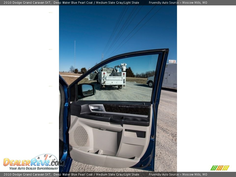 2010 Dodge Grand Caravan SXT Deep Water Blue Pearl Coat / Medium Slate Gray/Light Shale Photo #31