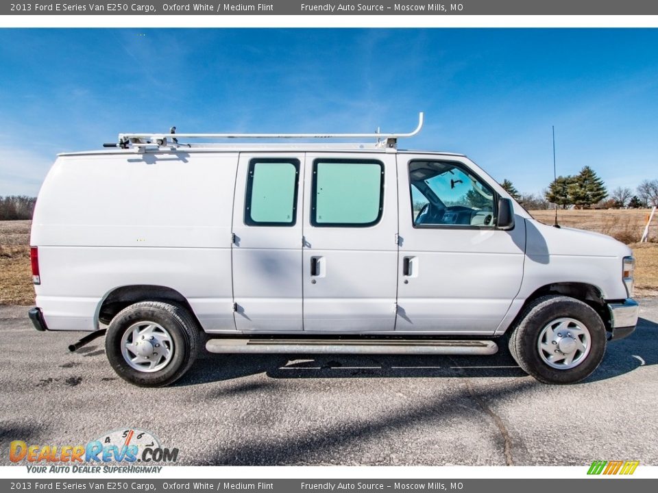 2013 Ford E Series Van E250 Cargo Oxford White / Medium Flint Photo #2