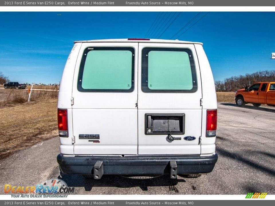 2013 Ford E Series Van E250 Cargo Oxford White / Medium Flint Photo #11