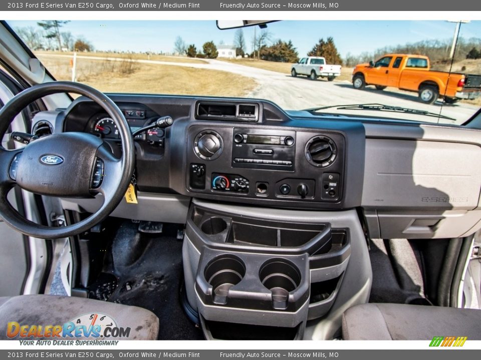2013 Ford E Series Van E250 Cargo Oxford White / Medium Flint Photo #32