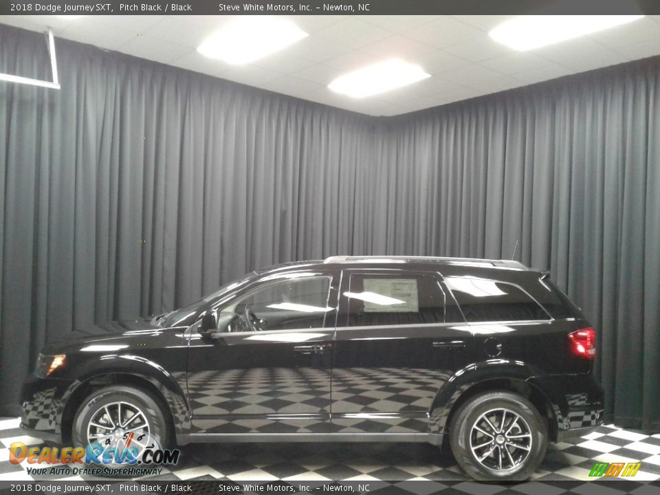 2018 Dodge Journey SXT Pitch Black / Black Photo #1