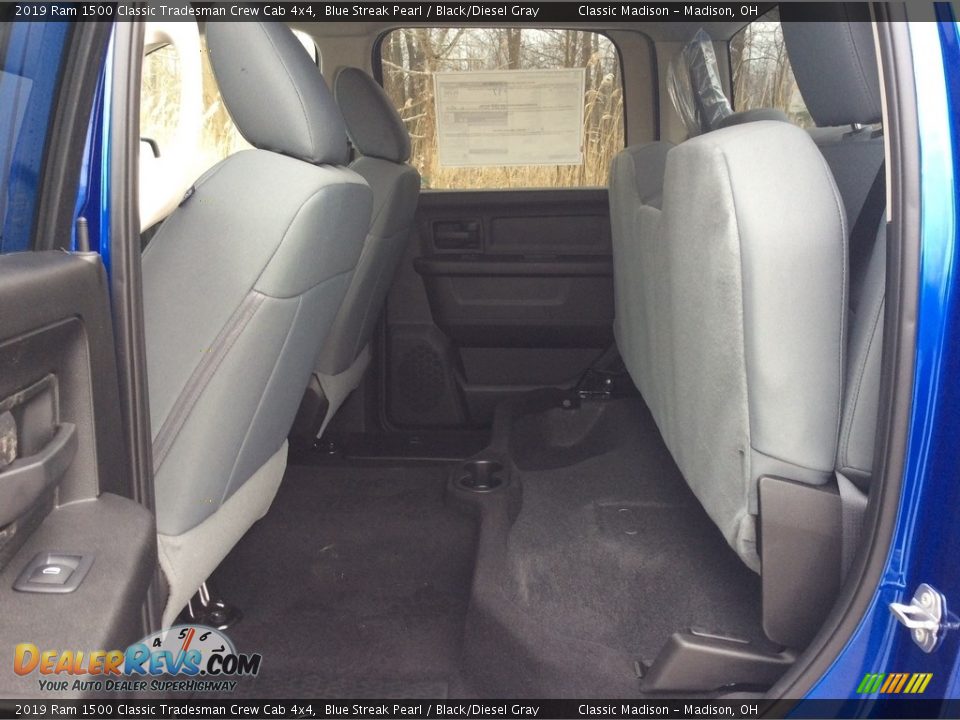 2019 Ram 1500 Classic Tradesman Crew Cab 4x4 Blue Streak Pearl / Black/Diesel Gray Photo #16