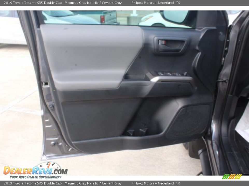 2019 Toyota Tacoma SR5 Double Cab Magnetic Gray Metallic / Cement Gray Photo #9