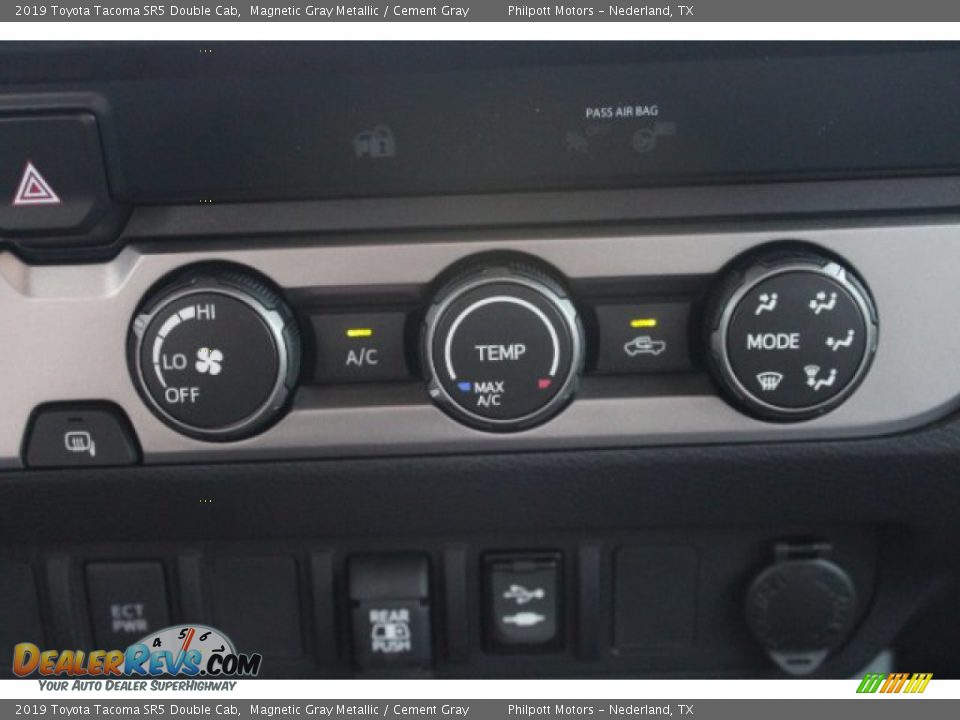 2019 Toyota Tacoma SR5 Double Cab Magnetic Gray Metallic / Cement Gray Photo #12