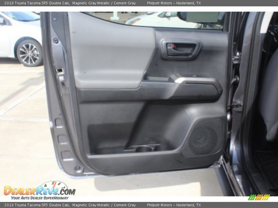 2019 Toyota Tacoma SR5 Double Cab Magnetic Gray Metallic / Cement Gray Photo #15