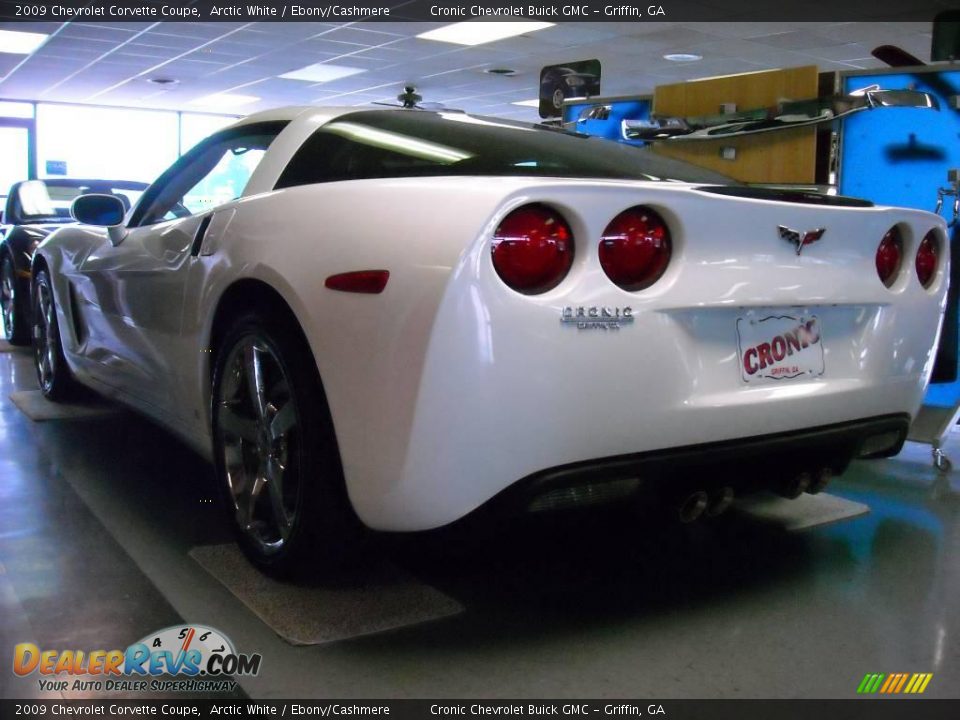 2009 Chevrolet Corvette Coupe Arctic White / Ebony/Cashmere Photo #2
