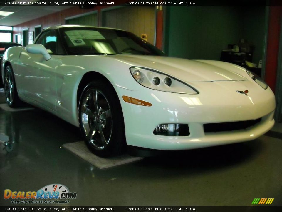 2009 Chevrolet Corvette Coupe Arctic White / Ebony/Cashmere Photo #4