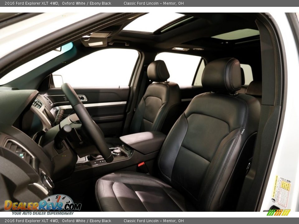 2016 Ford Explorer XLT 4WD Oxford White / Ebony Black Photo #5